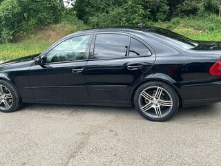 2007 Mercedes-Benz E-Класс 220 III (W211, S211) Рестайлинг, чёрный, 899000 рублей, вид 5