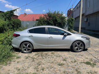 2018 Kia Cerato III Рестайлинг (Classic), серебристый, 1850000 рублей, вид 4
