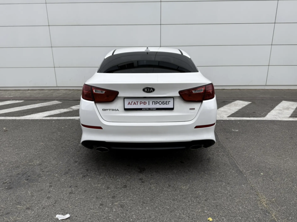 2015 Kia Optima III Рестайлинг, белый, 1390000 рублей - вид 5