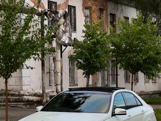 2011 Mercedes-Benz E-Класс 250 7G-Tronic IV (W212, S212, C207), белый, 1800000 рублей, вид 1