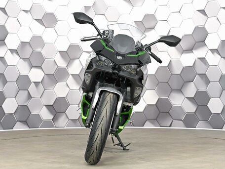 2025 Kawasaki Ninja 7, серебристый, 869000 рублей, вид 5