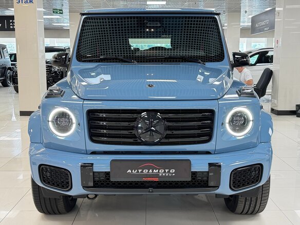 2026 Mercedes-Benz G-Класс 450 d III (W465) Рестайлинг, голубой - вид 1