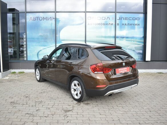 2013 BMW X1 18i I (E84) Рестайлинг, коричневый - вид 6