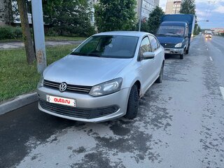2011 Volkswagen Polo V, серебристый, 320000 рублей, вид 3
