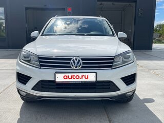 2015 Volkswagen Touareg II Рестайлинг, белый, 2780000 рублей, вид 3