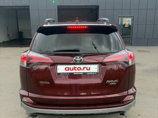 2017 Toyota RAV4 IV (XA40) Рестайлинг, красный, 2600000 рублей, вид 5