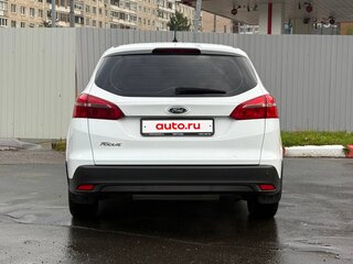 2016 Ford Focus III Рестайлинг, белый, 740000 рублей, вид 5