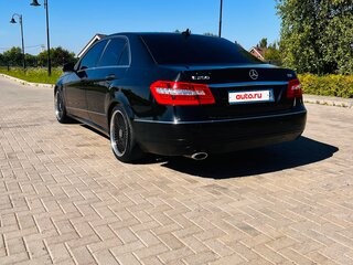 2011 Mercedes-Benz E-Класс 250 7G-Tronic IV (W212, S212, C207), чёрный, 1300000 рублей, вид 2