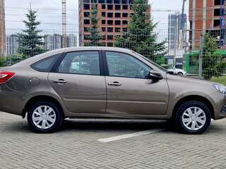 2026 Lada (ВАЗ) Granta I Рестайлинг, коричневый, 1037000 рублей, вид 4