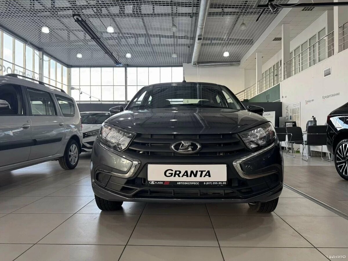 Открыть фотографии: Lada (ВАЗ) Granta I Рестайлинг