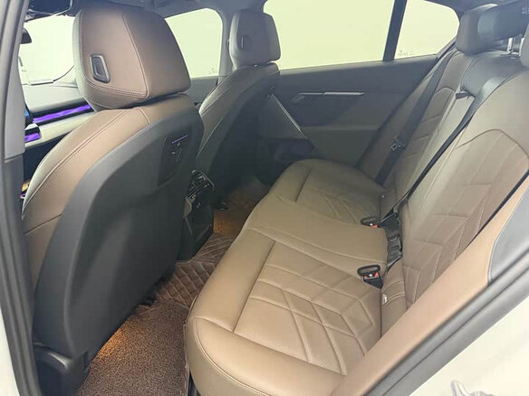2024 BMW 5 серии 525i VIII (G60/G61/G68), белый - вид 12