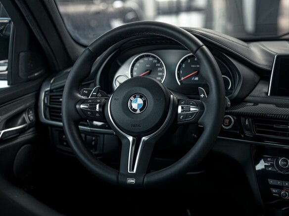 2016 BMW X6 M II (F86), голубой, 4044000 рублей - вид 12