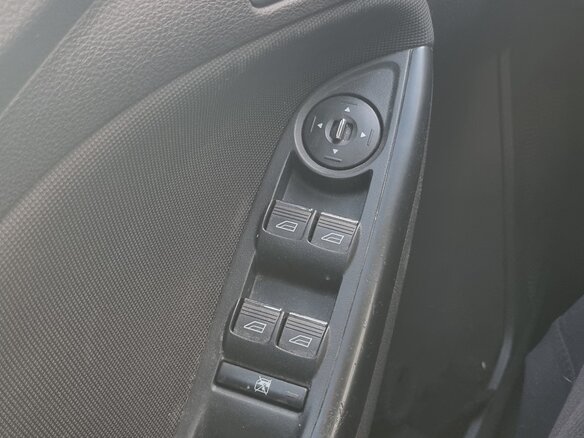 2012 Ford Focus III, белый, 730000 рублей - вид 10