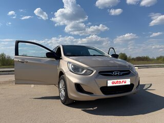 2012 Hyundai Solaris I, бежевый, 625000 рублей, вид 1