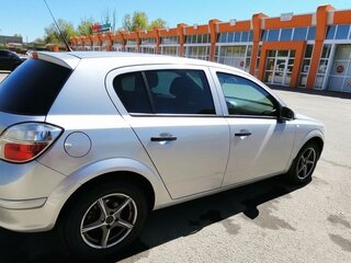 2008 Opel Astra H Рестайлинг, серебристый, 310000 рублей, вид 2