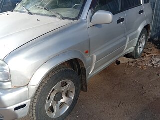 2001 Suzuki Grand Vitara I Рестайлинг, серебристый, 280000 рублей, вид 2