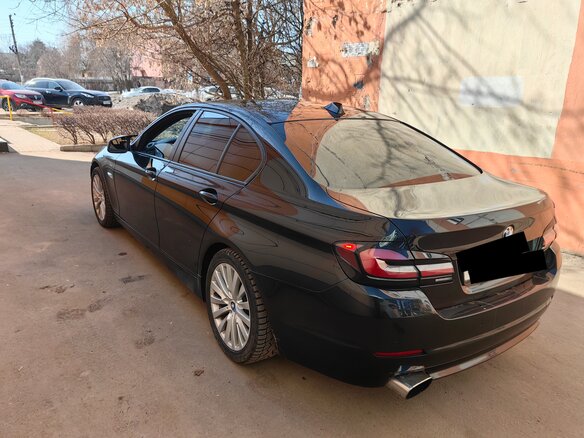 2011 BMW 5 серии 520d VI (F10/F11/F07), чёрный, 1600000 рублей - вид 5