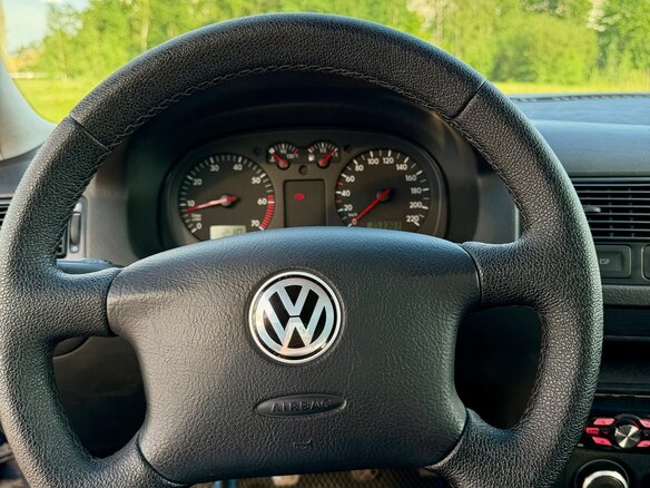 2002 Volkswagen Golf IV, синий, 375000 рублей - вид 18