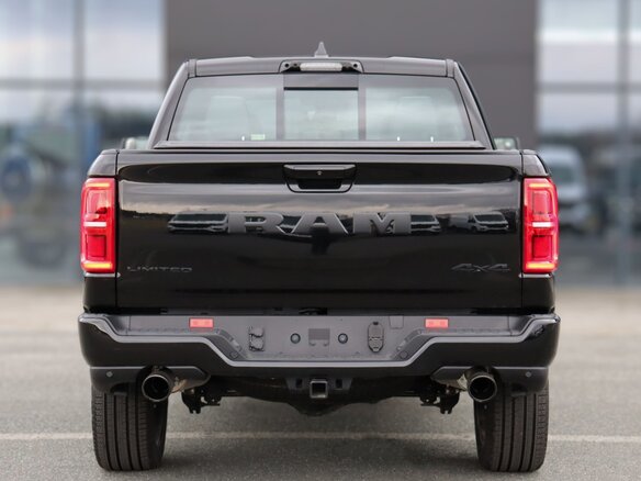 2026 Ram 1500 Crew Cab V Рестайлинг, чёрный, 11690000 рублей - вид 5