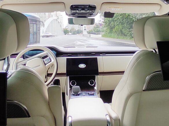 2022 Land Rover Range Rover P530 MHEV Long V, белый, 19800000 рублей - вид 9