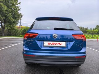 2018 Volkswagen Tiguan II, синий, 1610000 рублей, вид 5