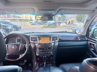 2010 Lexus LX 570 III, белый, 3850000 рублей, вид 5