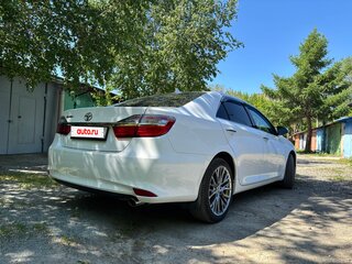 2017 Toyota Camry VII (XV50) Рестайлинг 2, белый, 2900000 рублей, вид 4