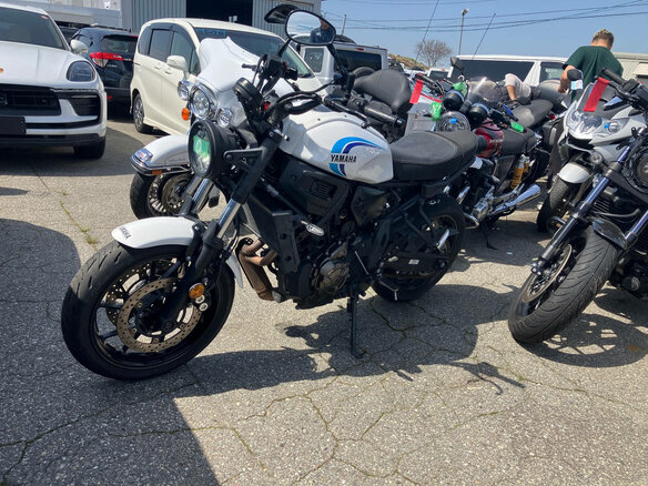 2022 Yamaha XSR700, белый, 610000 рублей - вид 3