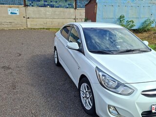 2014 Hyundai Solaris I, белый, 850000 рублей, вид 3