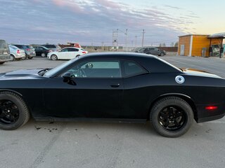 2015 Dodge Challenger III Рестайлинг 2, чёрный, 2750000 рублей, вид 3