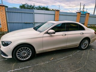 2020 Mercedes-Benz E-Класс 200 V (W213, S213, C238) Рестайлинг, белый, 4450000 рублей, вид 1