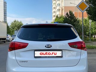 2018 Kia Ceed II Рестайлинг, белый, 1600000 рублей, вид 2