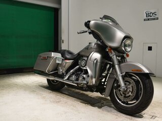 2007 Harley-Davidson Street Glide, серебристый, 869000 рублей, вид 3