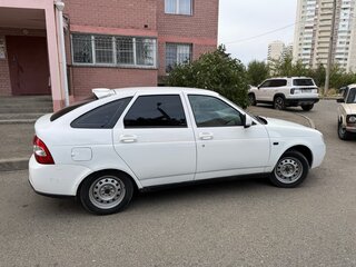 2009 Lada (ВАЗ) Priora I, белый, 335000 рублей, вид 2