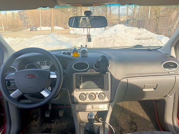 2008 Ford Focus II Рестайлинг, красный, 350000 рублей - вид 18
