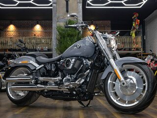 2026 Harley-Davidson Fat Boy, чёрный, 3290000 рублей, вид 2