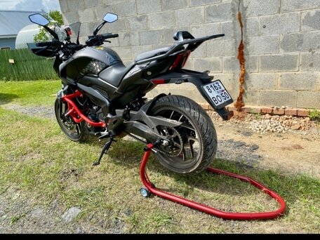 2022 Bajaj Dominar 400, чёрный, 340000 рублей, вид 2
