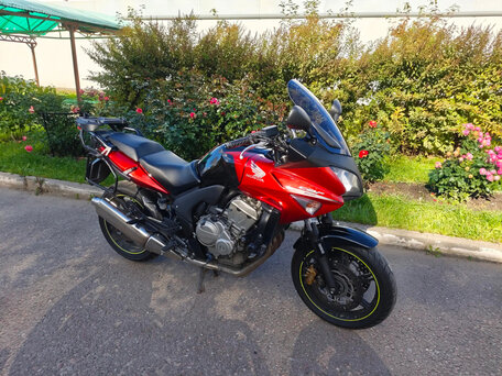 2010 Honda CBF 600, красный, 450000 рублей, вид 1