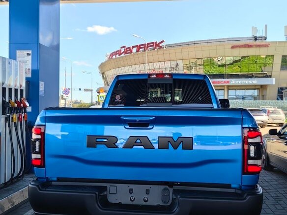 2021 RAM 2500, синий, 8500000 рублей - вид 13