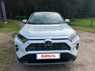 2022 Toyota RAV4 V (XA50), белый, 3670000 рублей, вид 2