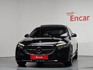 2025 Mercedes-Benz E-Класс 200 VI (W214, S214), чёрный, 5030000 рублей, вид 2