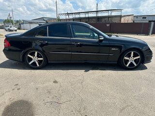 2003 Mercedes-Benz E-Класс 240 III (W211, S211), чёрный, 990000 рублей, вид 4