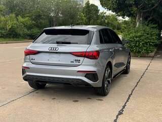 2022 Audi A3 Sportback 35 TFSI IV (8Y), серебристый, 2100000 рублей, вид 5