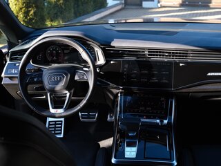2018 Audi Q8 55 TFSI I (4M), синий, 5400000 рублей, вид 4