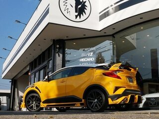 2023 Toyota C-HR I Рестайлинг, жёлтый, 1980400 рублей, вид 4