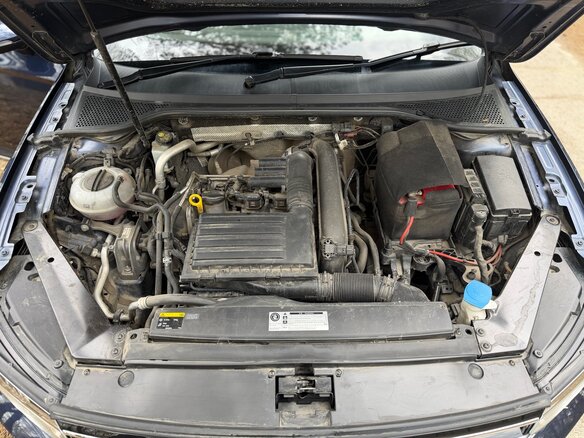 2015 Volkswagen Passat B8, синий, 1330000 рублей - вид 9