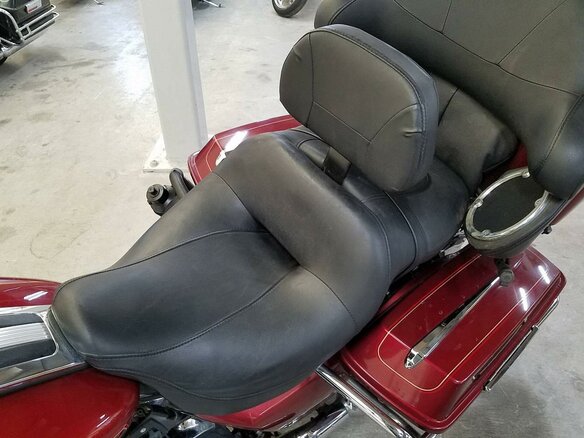 2009 Harley-Davidson Electra Glide, красный, 925000 рублей - вид 8