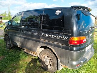 2001 Mitsubishi Delica IV, зелёный, 600000 рублей, вид 3