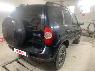 2012 Chevrolet Niva I Рестайлинг, чёрный, 580000 рублей, вид 4