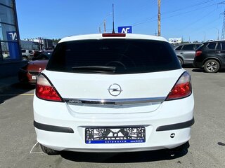 2004 Opel Astra H, белый, 280000 рублей, вид 5